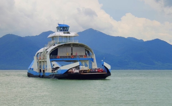 ท่าเรือไปเกาะช้าง-ตราด-อ่าวธรรมชาติ